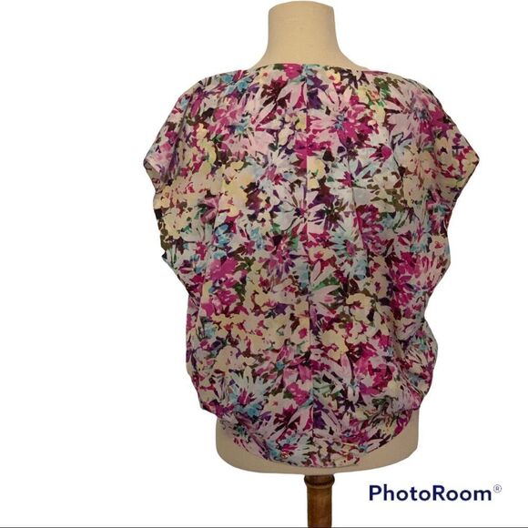 CAbi Eden Floral wrap blouse Medium - Picture 5 of 6